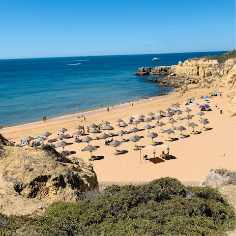 Find Praia Naturista only minutes away and enjoy sunshine days in the surf