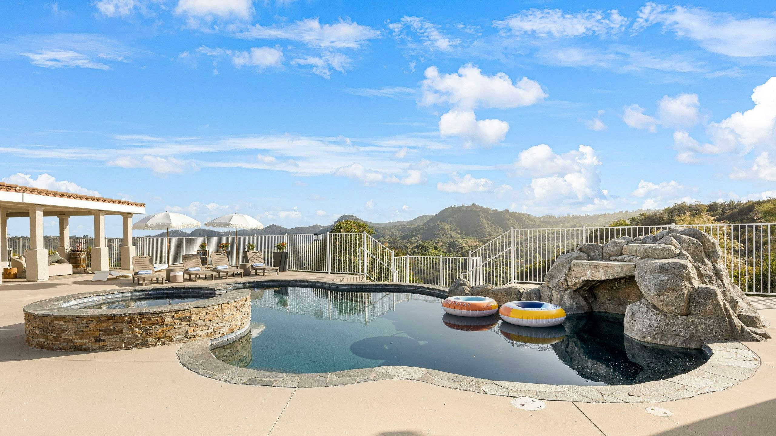 Sunscape Estates Country