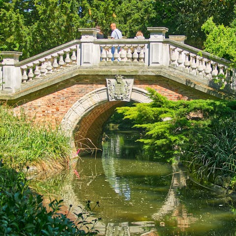 Take a picnic to pretty Parc Monceau – it's a few minutes away