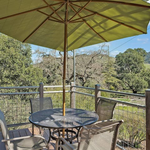 Sit out on one of the private terraces and dine alfresco under the California sun