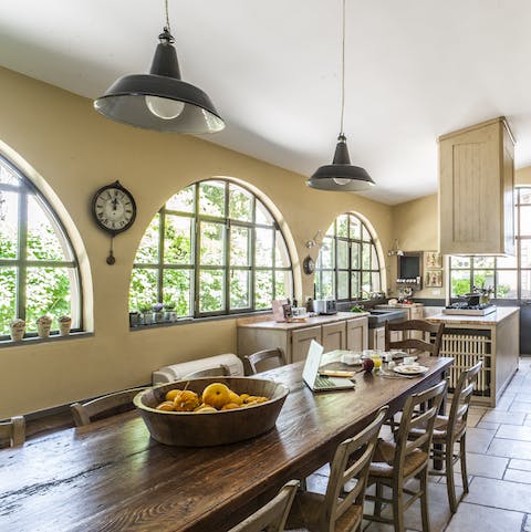 Start your day with breakfast in the bright, open-plan kitchen/dining area