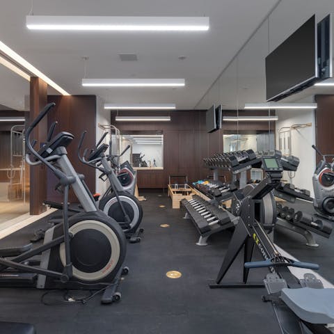 Keep your energy high with a workout in the home gym