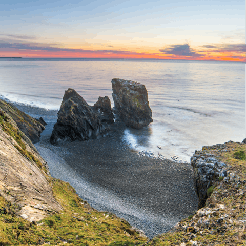Explore the beautiful coastline of the Llŷn Peninsula
