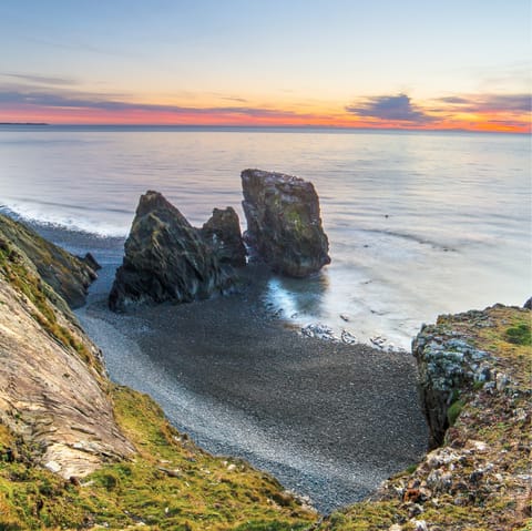 Explore the beautiful coastline of the Llŷn Peninsula