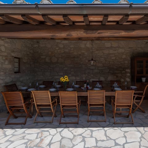 Beat the midday heat with a lazy lunch on the covered terrace