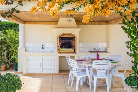 Light the barbecue and enjoy an alfresco lunch in the shade