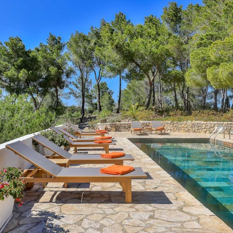 Bask in blissful seclusion with a dip in the villa’s saltwater pool
