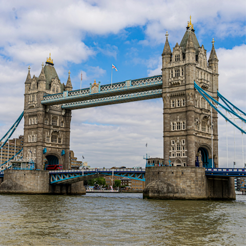 Take a scenic stroll along the River Thames