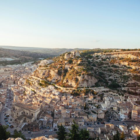 Discover Scicli – just 10 kilometers away