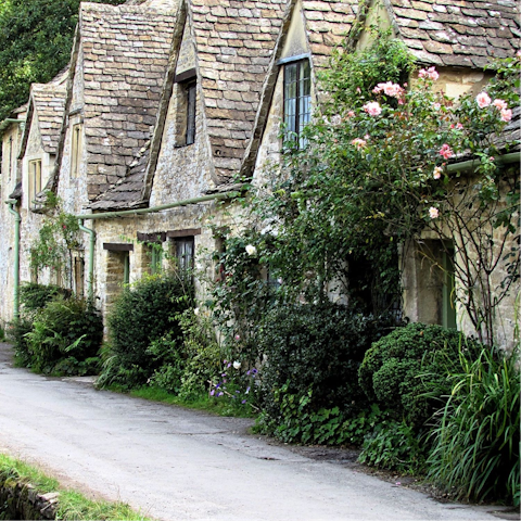 Stay near the charming village of Blockley
