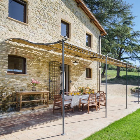 Dine alfresco with the ones you love most – Umbria is best known for its meat dishes