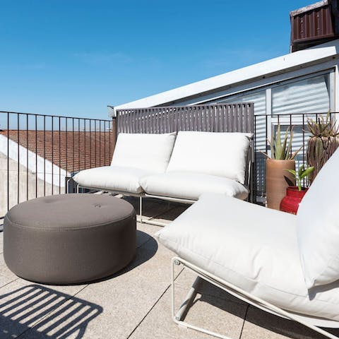 Lounge in the sunshine on the peaceful and private terrace