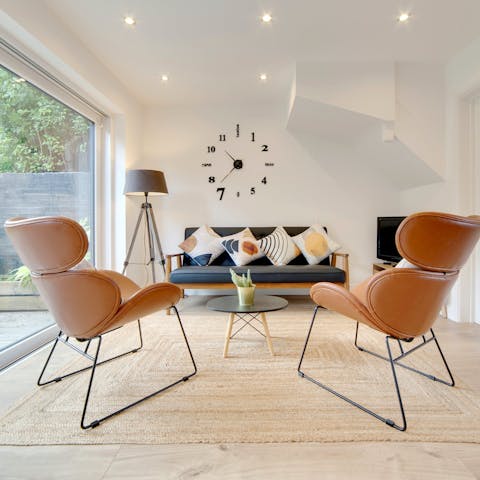 Savour slow evening drinks in the living room