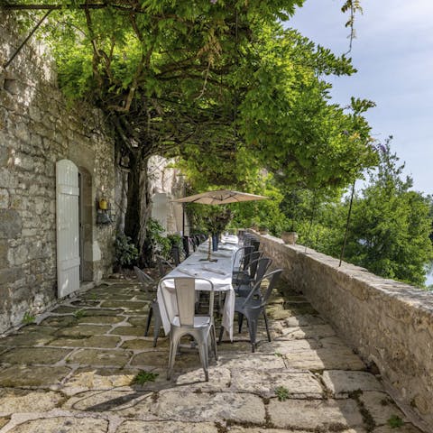 Look forward to dining on traditional Italian cuisine by the river