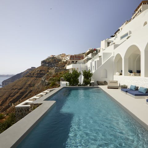 Take a dip in the shared pool and Jacuzzi