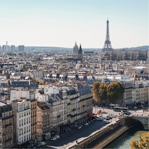 Explore the 8th arrondissement, including Parc Monceau
