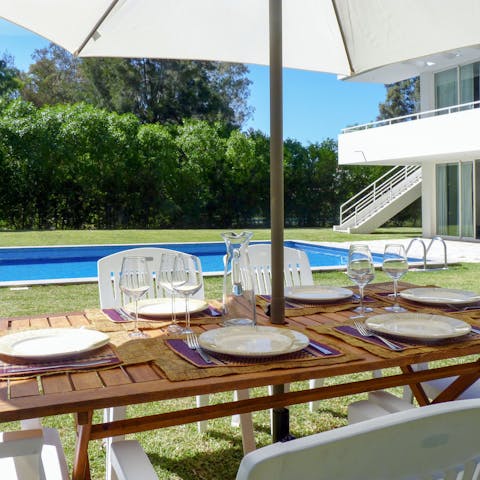 Bring your meals outside into the garden