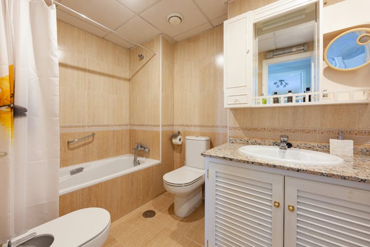 Bathroom photo
