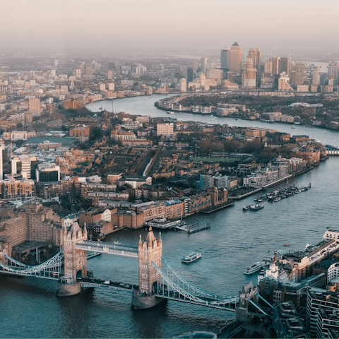 Enjoy a sightseeing adventure across London