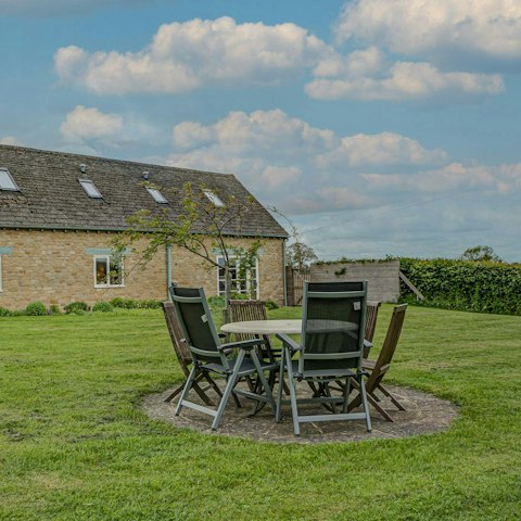 Bask in the fresh air in the garden