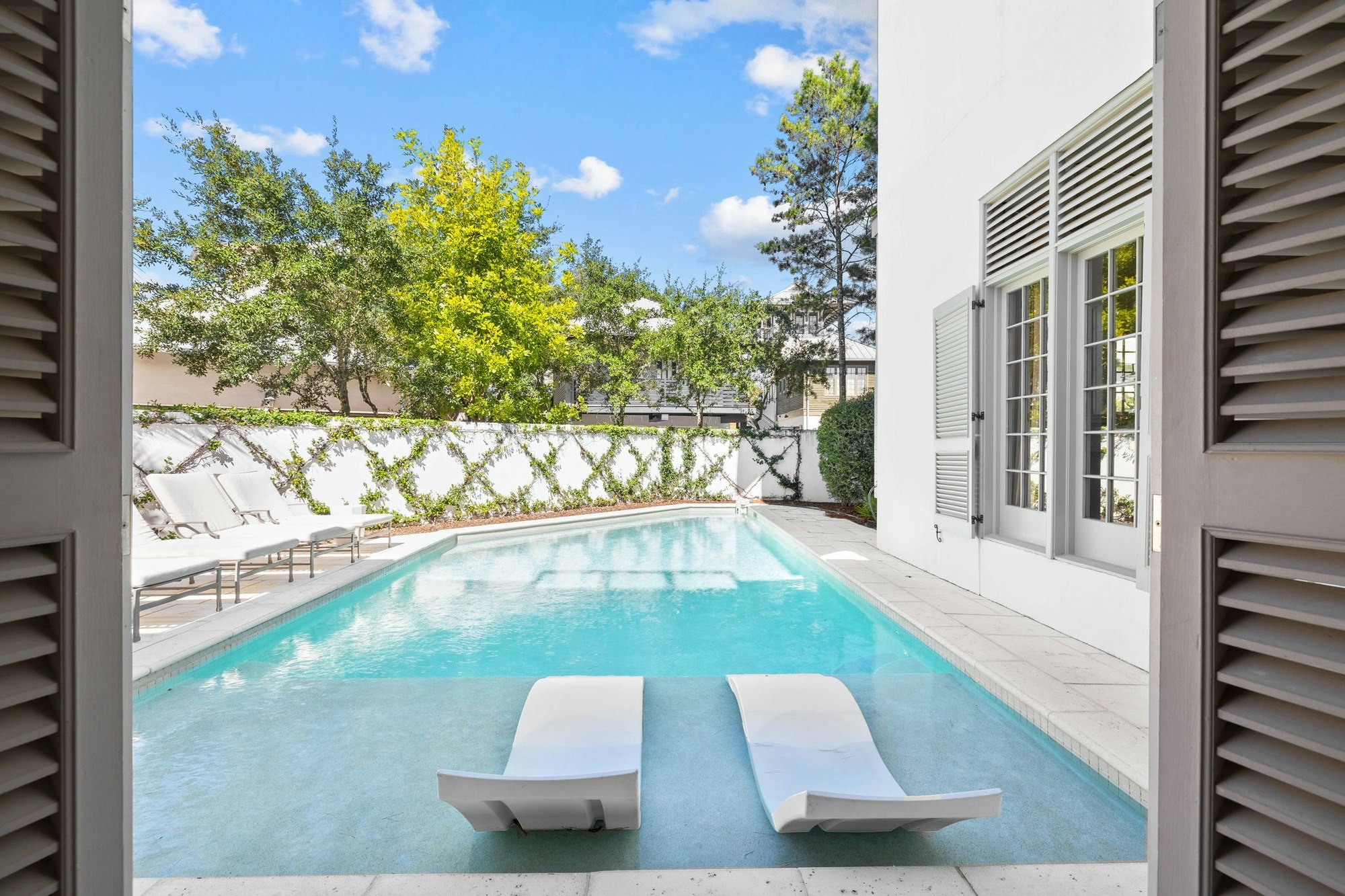 Rosemary Shores