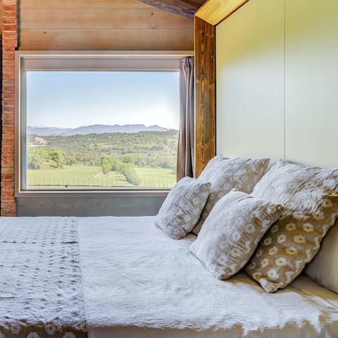 Wake up to far-reaching rural views