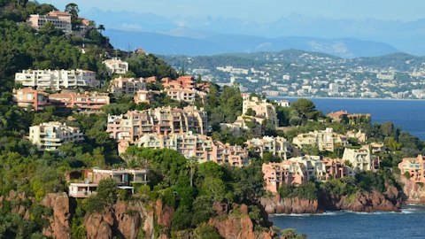 Stay in Théoule-sur-Mer on the sun-soaked French Riviera