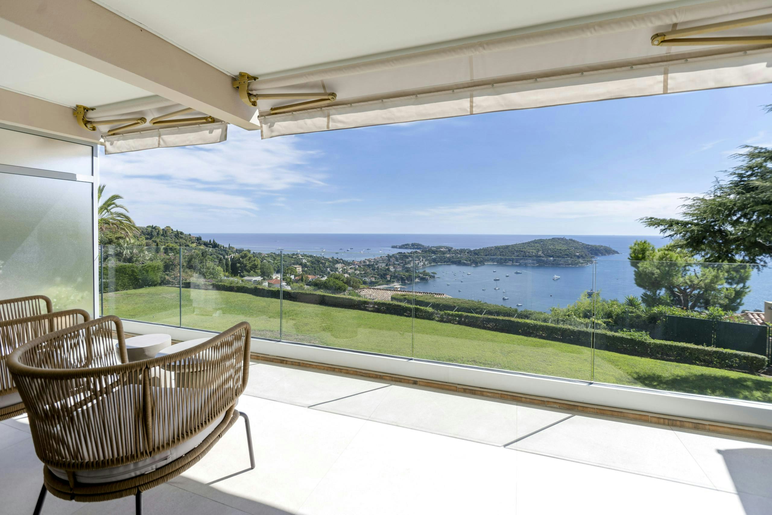 Riviera Gem