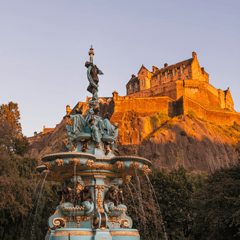 Immerse yourself in the historic heart of Edinburgh