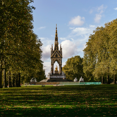 Pick up a coffee and a take a stroll through Hyde Park