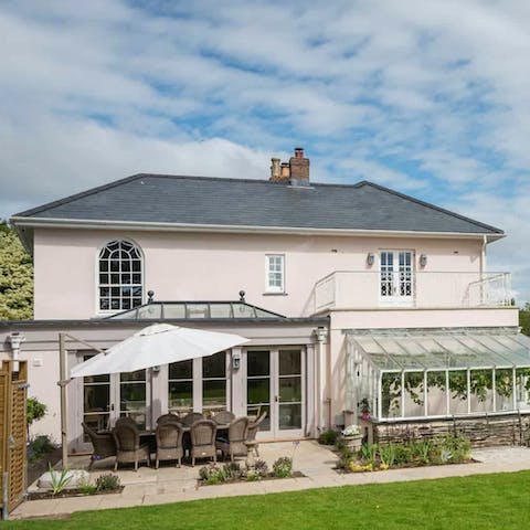 Lay the table for lazy alfresco brunches in the sunshine