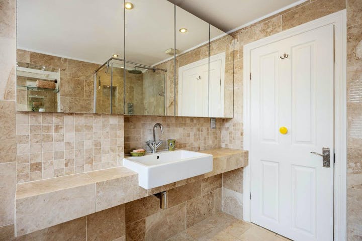 Bathroom photo
