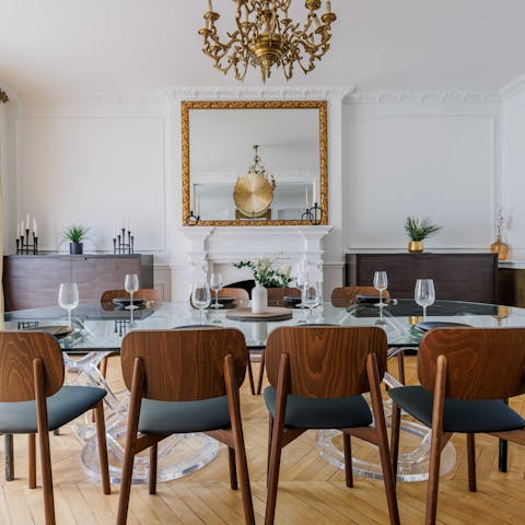 Start your evening in style in the chic dining area