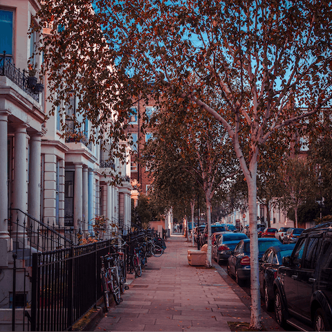 Stretch your legs with a gentle stroll through the streets of Kensington