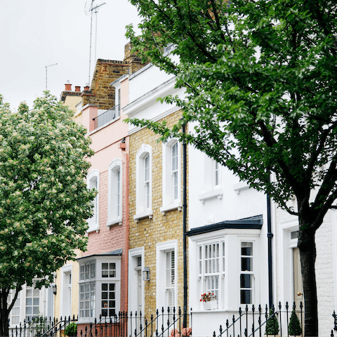 Stroll around well-heeled Chelsea, a fifteen-minute walk away