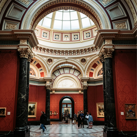 Spend an inspiring afternoon exploring the National Gallery