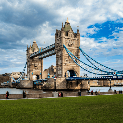 Take a stroll to London Bridge, located close by