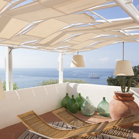 Sunbathe on the five levels of terraces