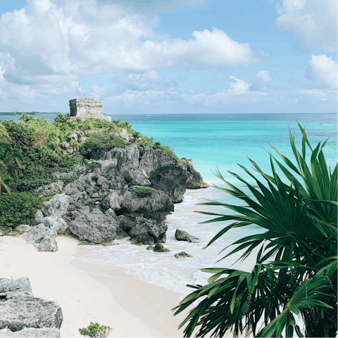 Enjoy the laid-back, tranquil vibe of the Soliman Bay, with the Mayan town of Tulum a ten-minute drive away