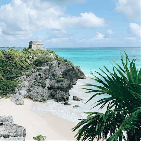 Enjoy the laid-back, tranquil vibe of the Soliman Bay, with the Mayan town of Tulum a ten-minute drive away