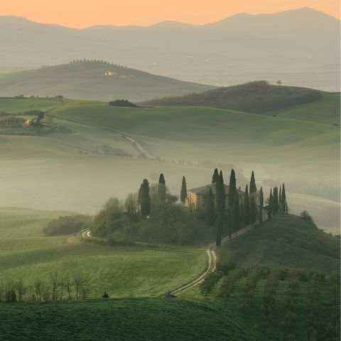 Stay in the heart of Tuscany's idyllic countryside