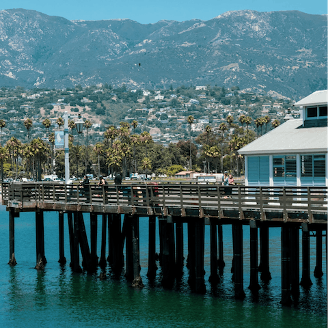 Discover Santa Barbara and the Mura Mesa shores on your doorstep
