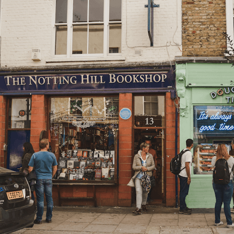 Head to nearby Notting Hill for an afternoon of shopping