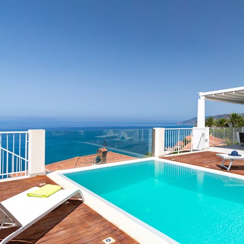 Spend relaxing days by the pool or make the short drive to San Gregorio beach