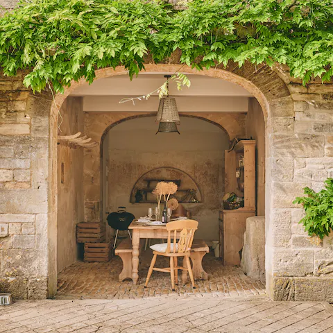 Listen to birdsong as you dine on local produce in the shade