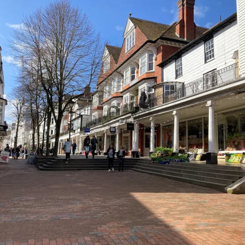 Explore all that Royal Tunbridge Wells has to offer, including its art gallery and museum