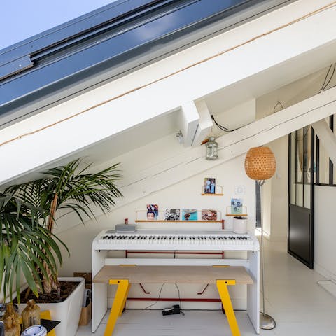 Play a tune on the mezzanine's piano to get any evening off on the right beat