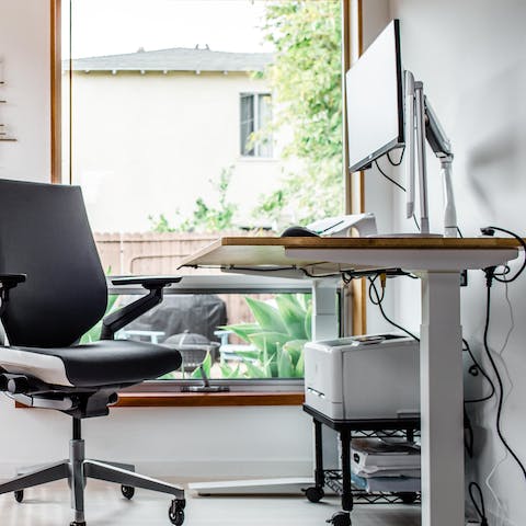 Fire off emails from the adjustable height standing desk