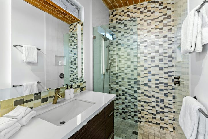 Bathroom photo
