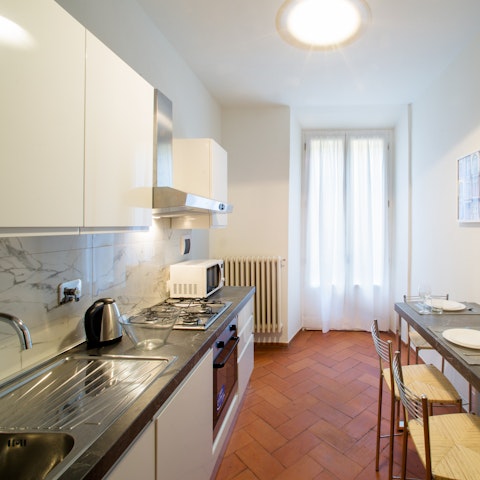 Grab pastries to savour back at home from the breakfast bar